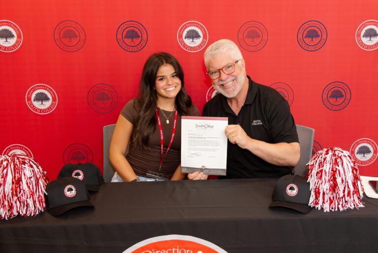 South College holds ‘Tennessee Signing Day’ for incoming students